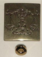 26913-CH-CHIUSURA IN ZAMA+CALAMITA (BILANCIA)