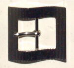 27055-20-FIBBIA IN OTTONE RIGATA (PIEGA A ONDA)